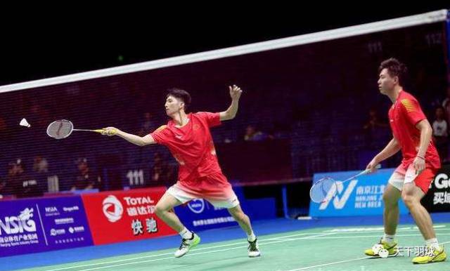 体育本泽马获4月份西甲最佳球员称号